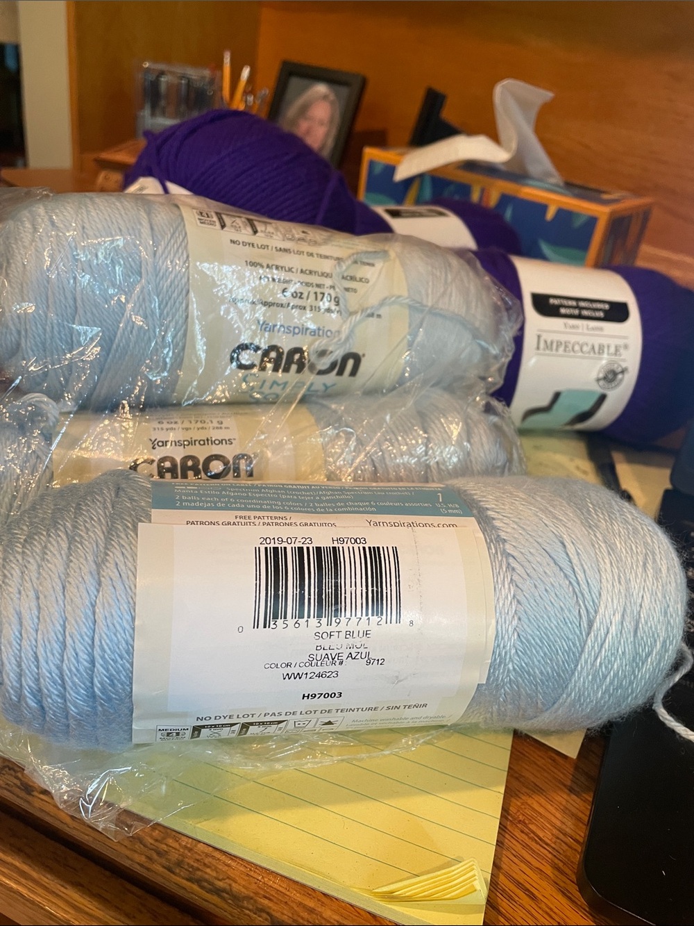 Yarn skeins (Caron Simply Soft) 3 Skiens - Picture 4 of 4